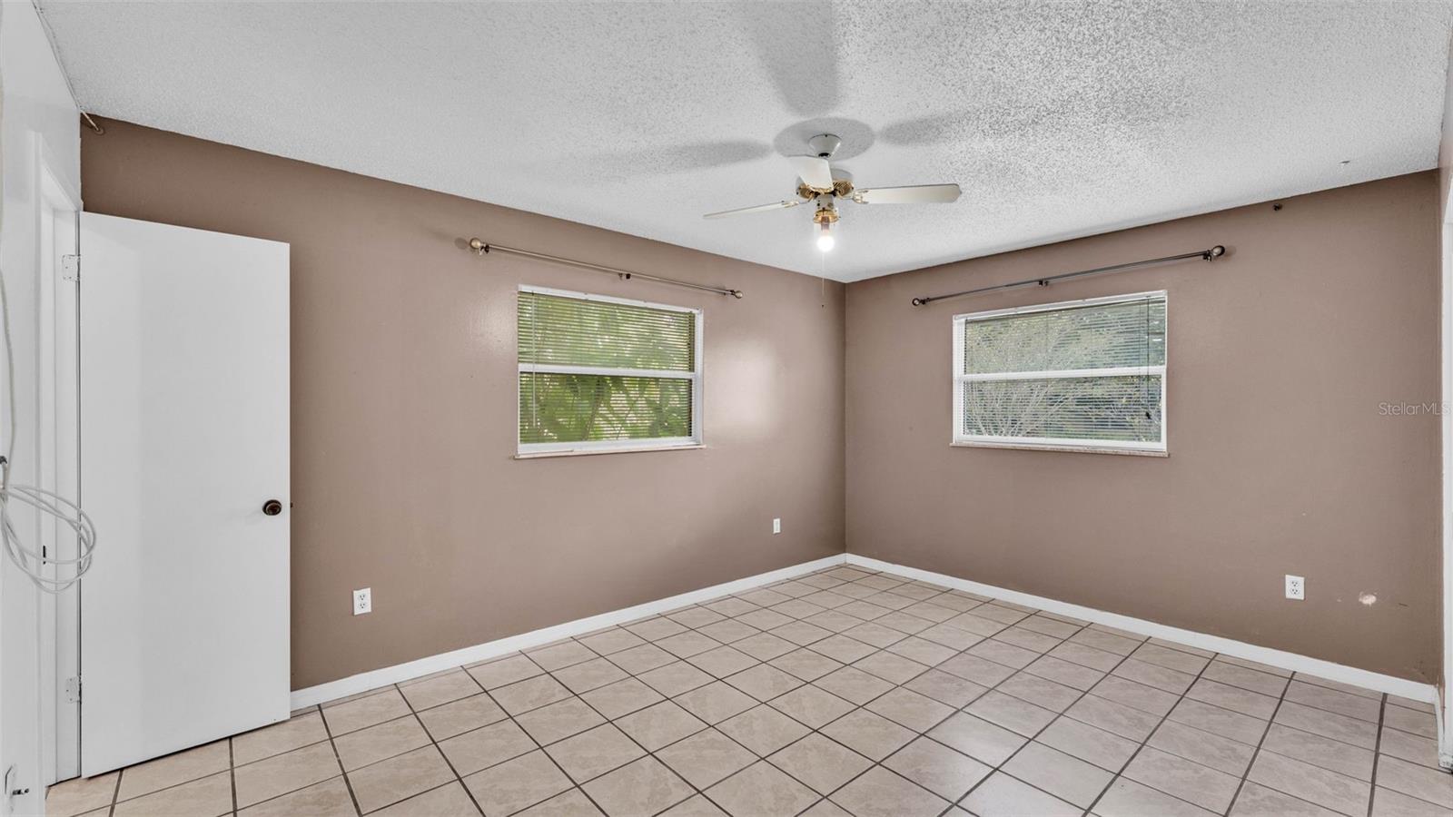 Image 18 of 43 For 1507 Neptune Drive