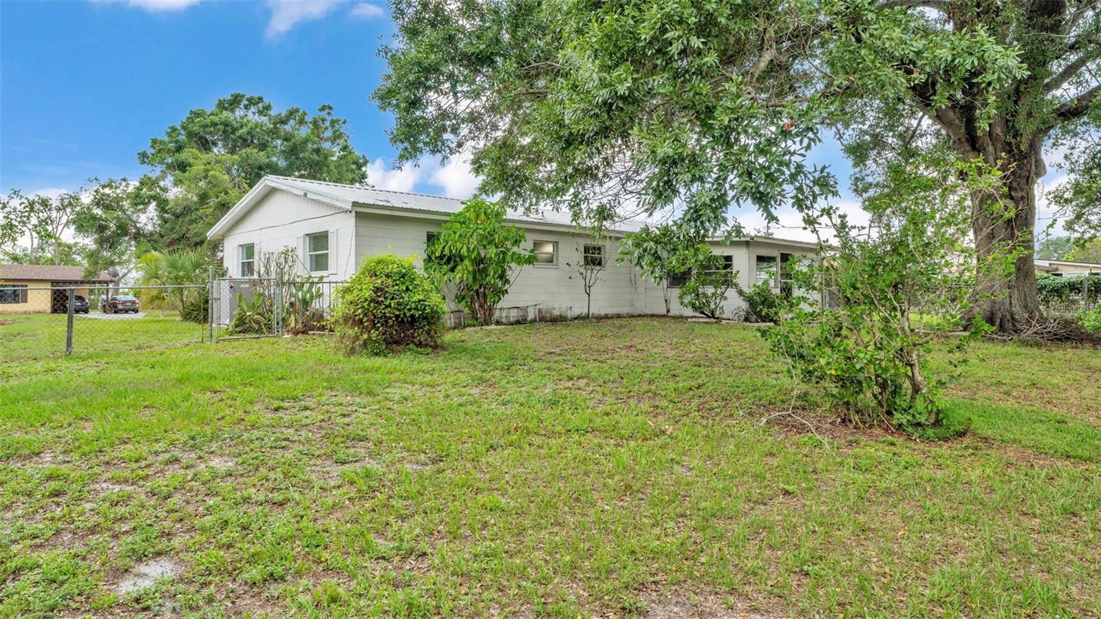 Image 34 of 43 For 1507 Neptune Drive