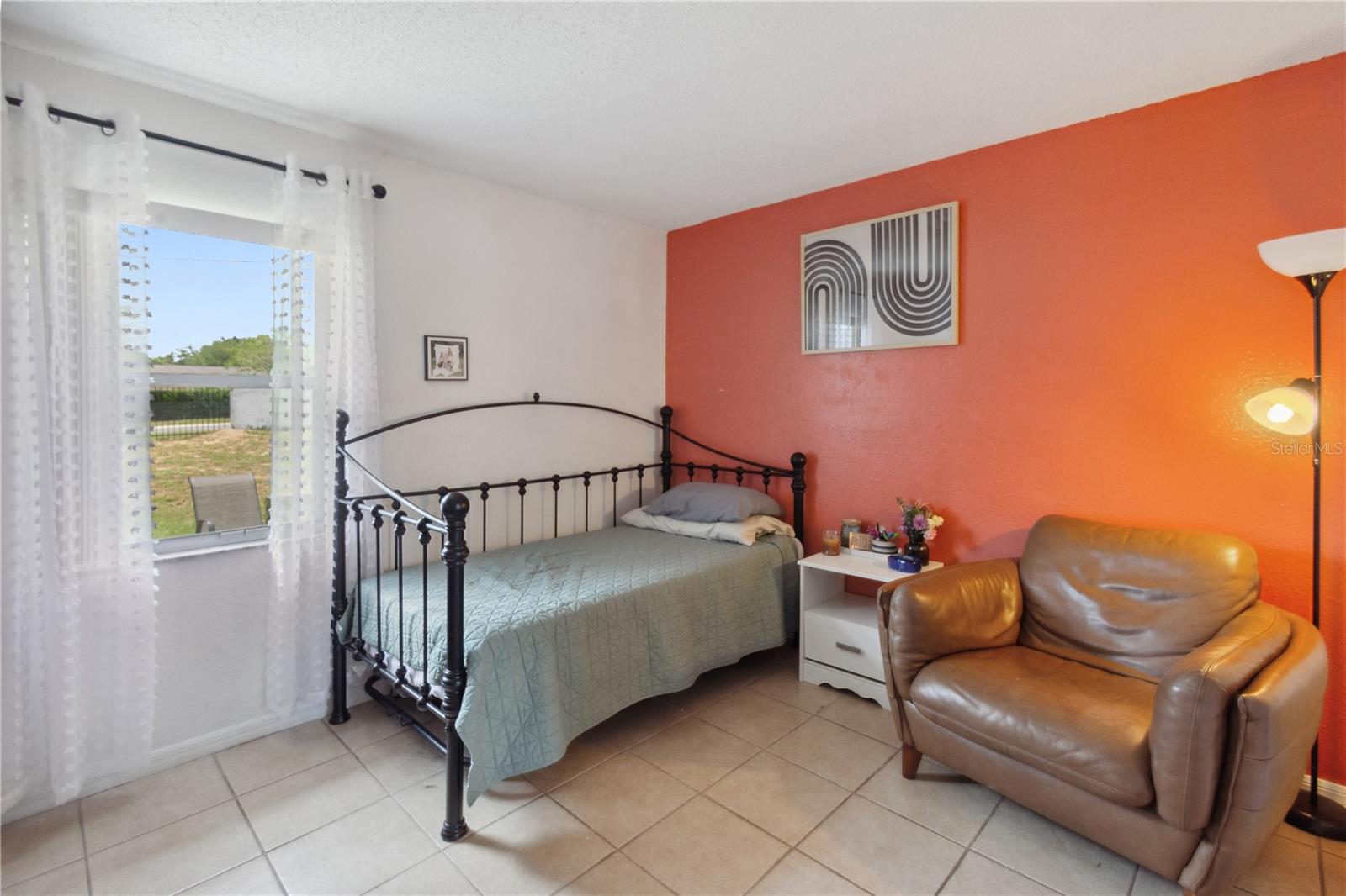 Image 22 of 41 For 790 Chelsea Way