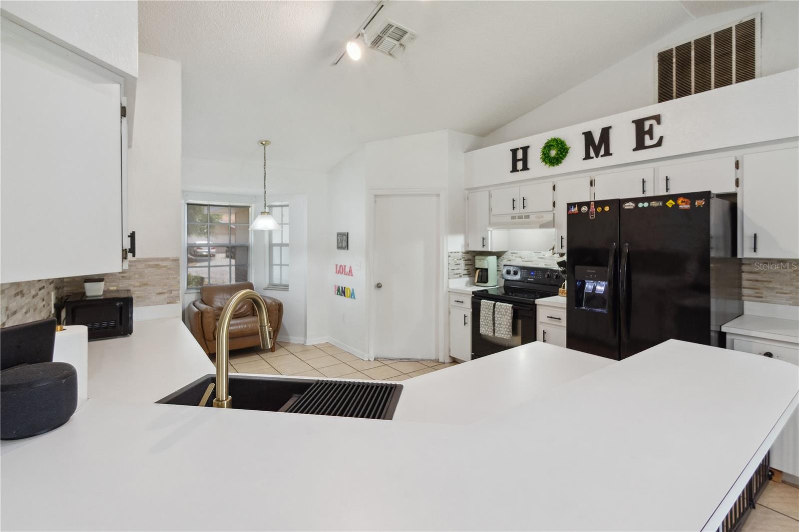 Image 33 of 41 For 790 Chelsea Way