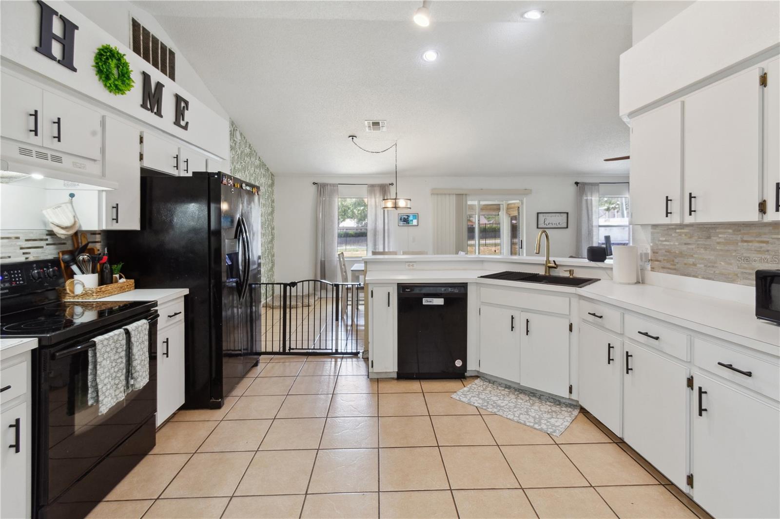 Image 34 of 41 For 790 Chelsea Way