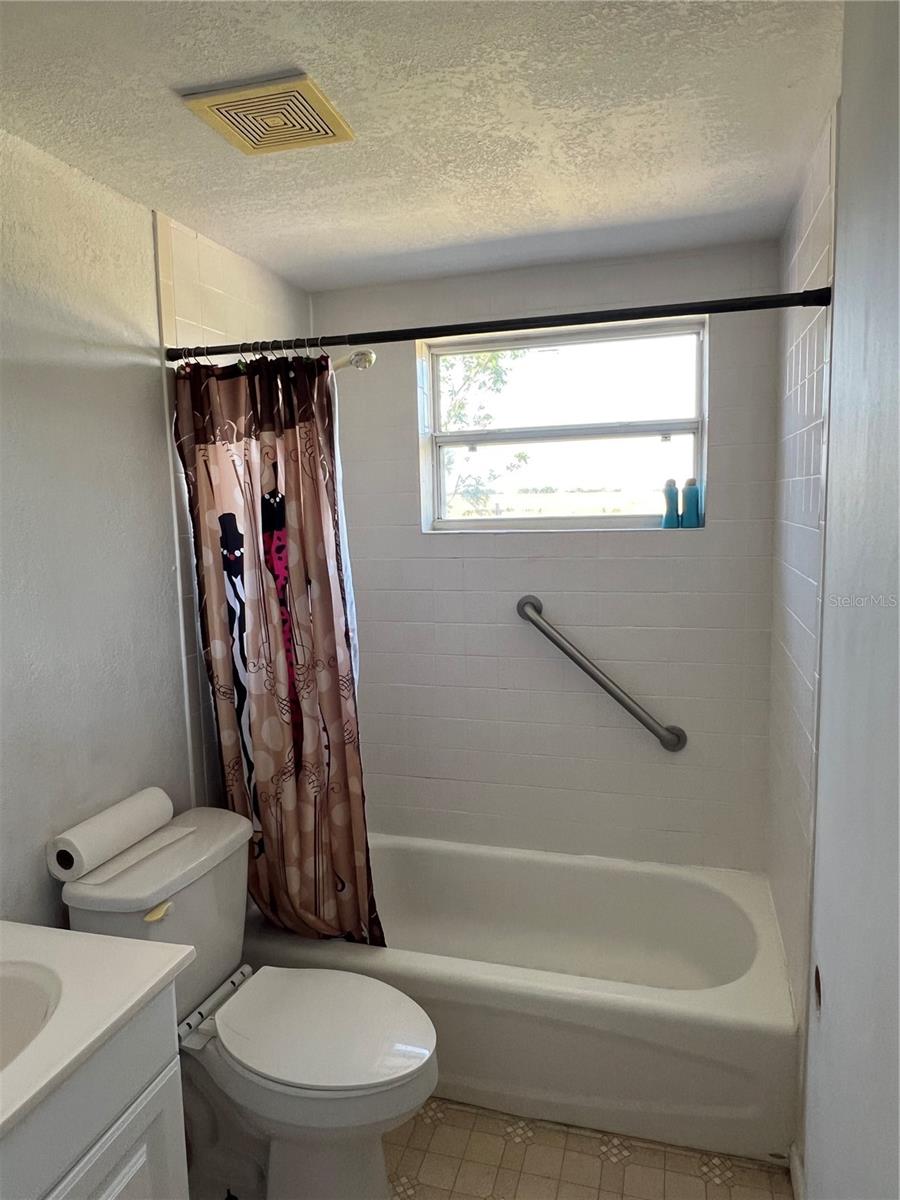 Image 17 of 23 For 203 Atterberry Drive