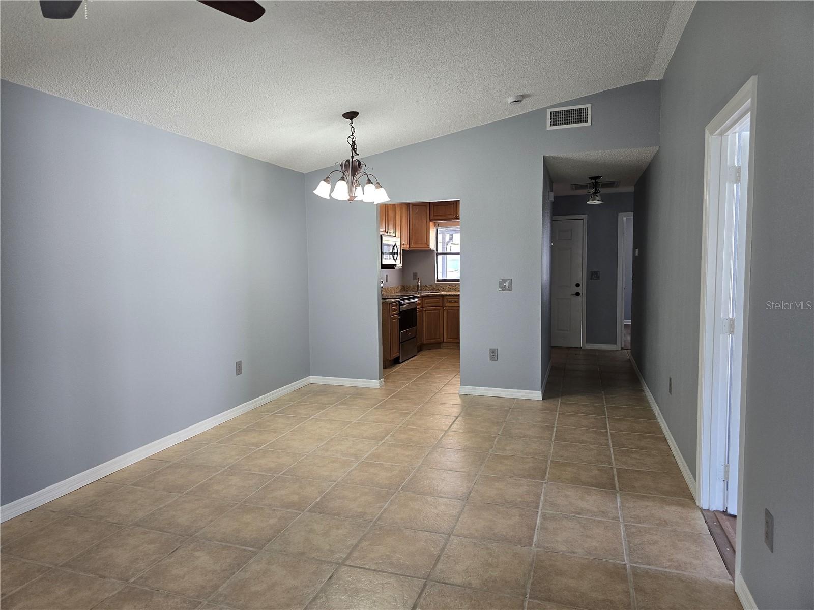 Image 3 of 15 For 813 Mikasuki Drive