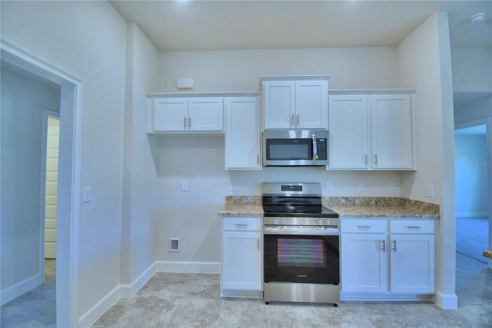 Image 14 of 43 For 4019 Tullamore Lane