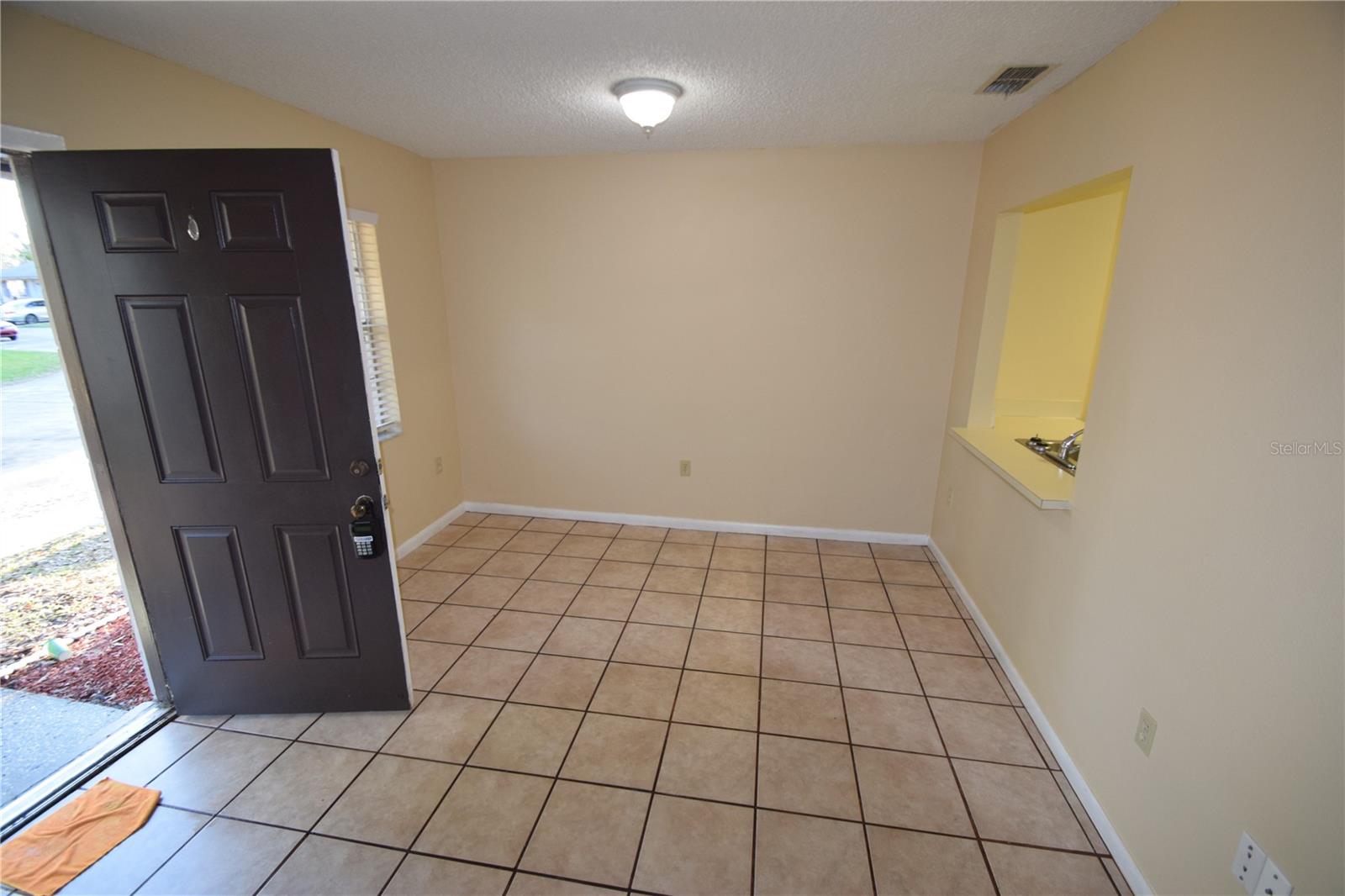 Image 20 of 37 For 6054-6066 Hilltop Lane W