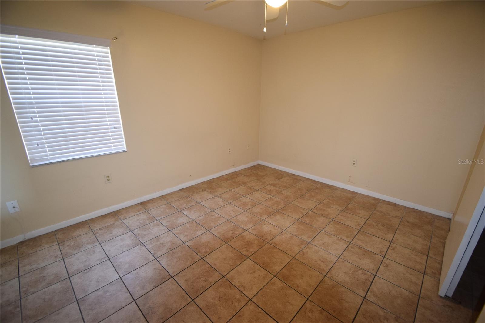 Image 34 of 37 For 6054-6066 Hilltop Lane W