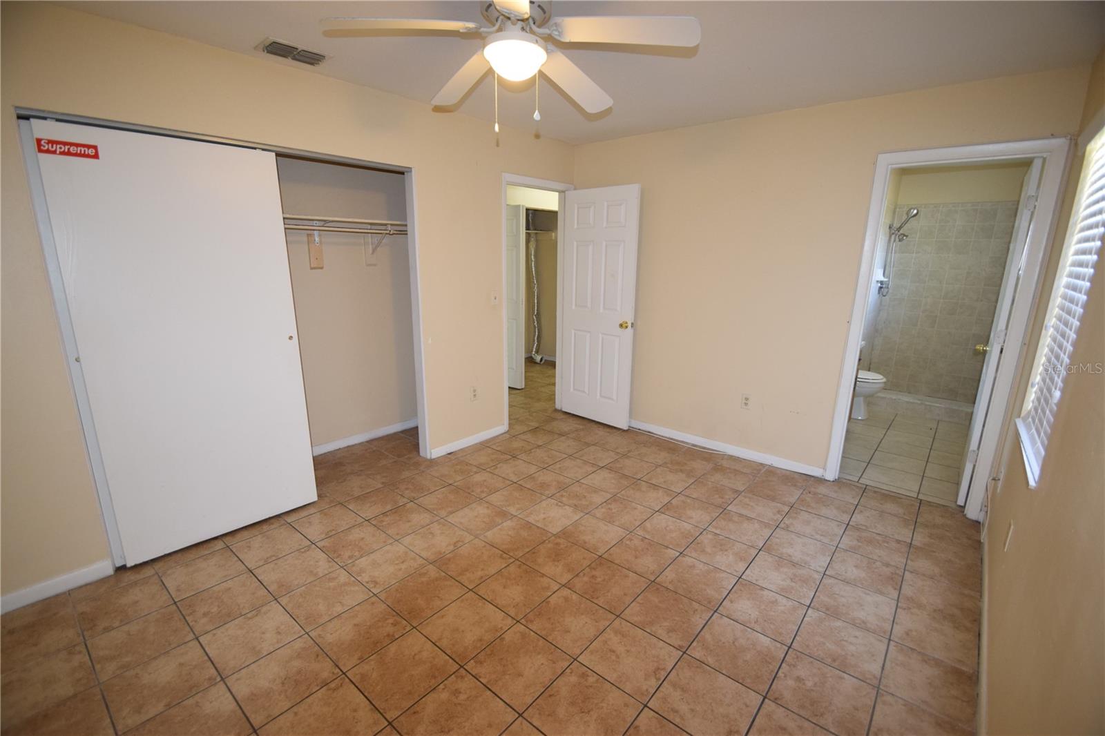 Image 35 of 37 For 6054-6066 Hilltop Lane W