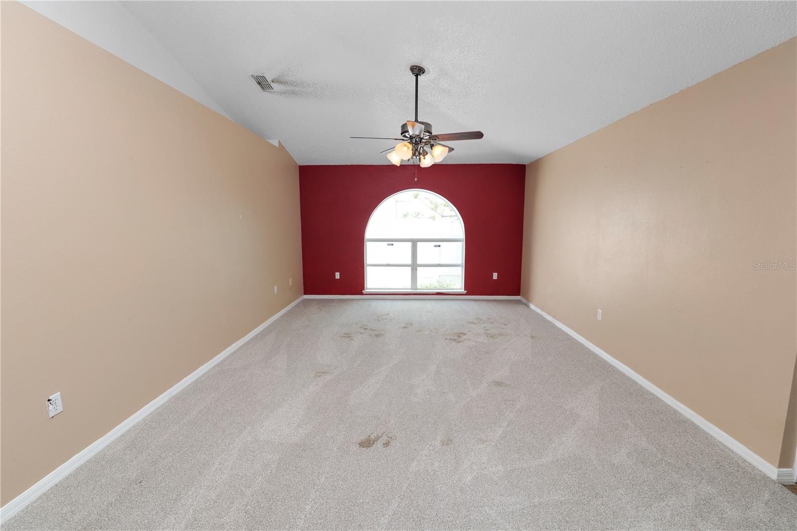 Image 10 of 42 For 5733 Oakwood Knoll Drive