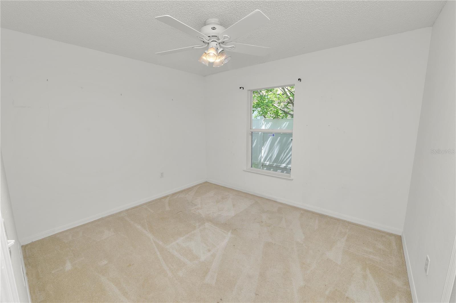 Image 24 of 42 For 5733 Oakwood Knoll Drive