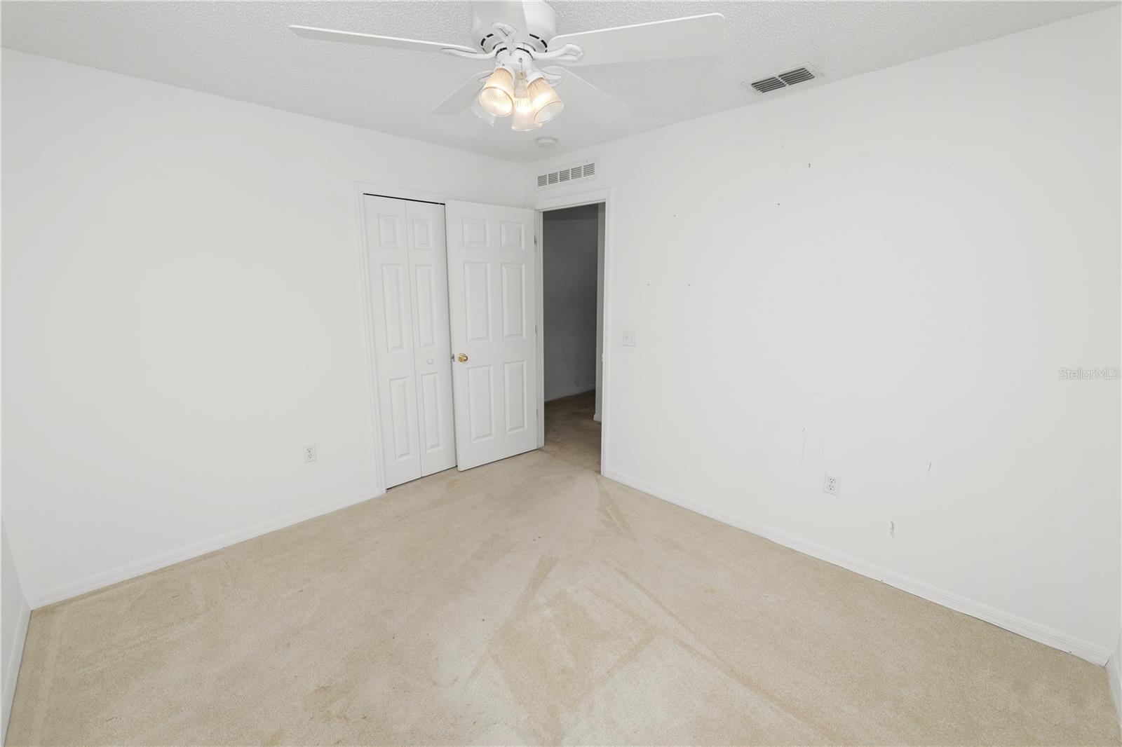 Image 25 of 42 For 5733 Oakwood Knoll Drive