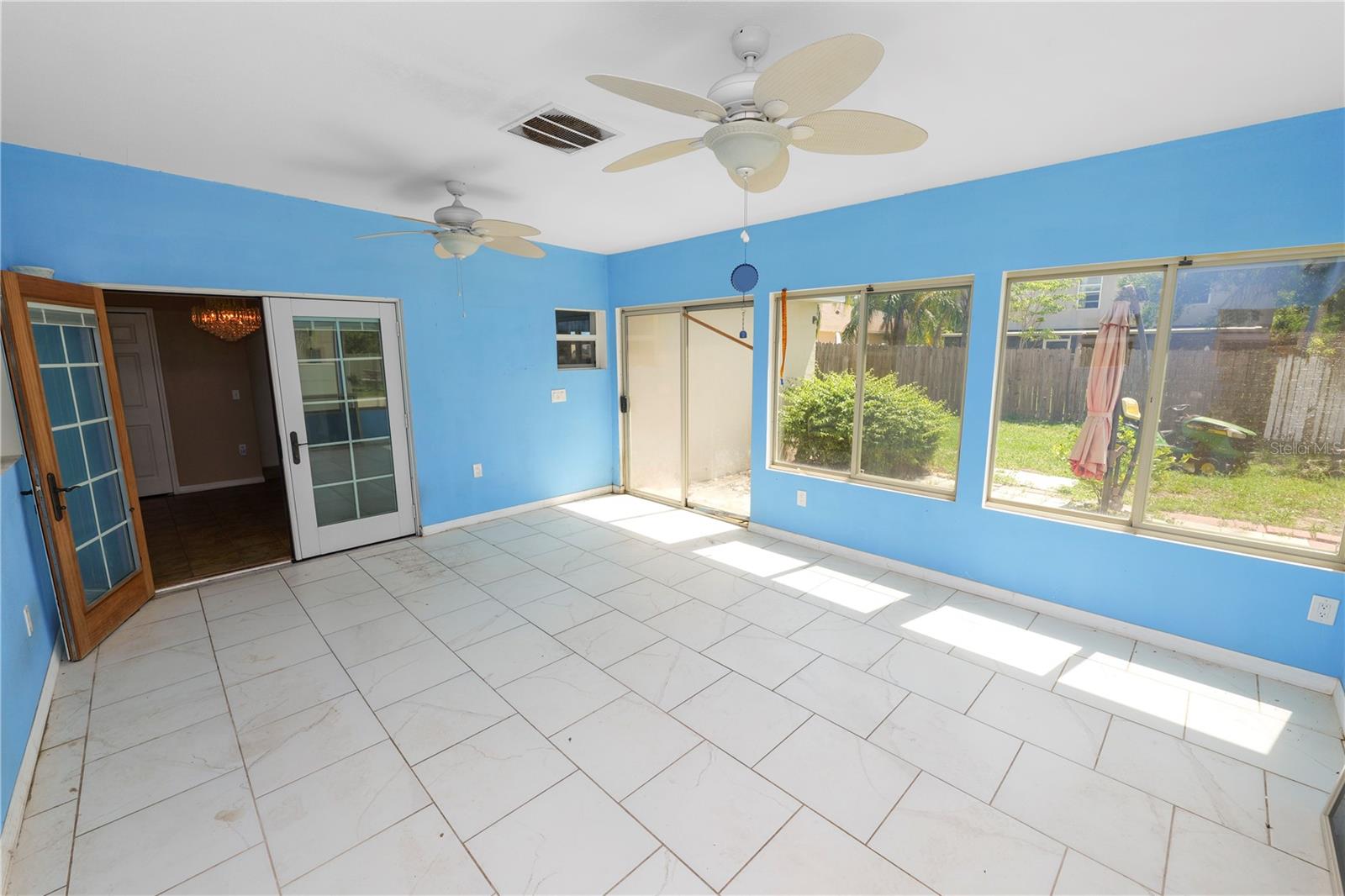 Image 33 of 42 For 5733 Oakwood Knoll Drive