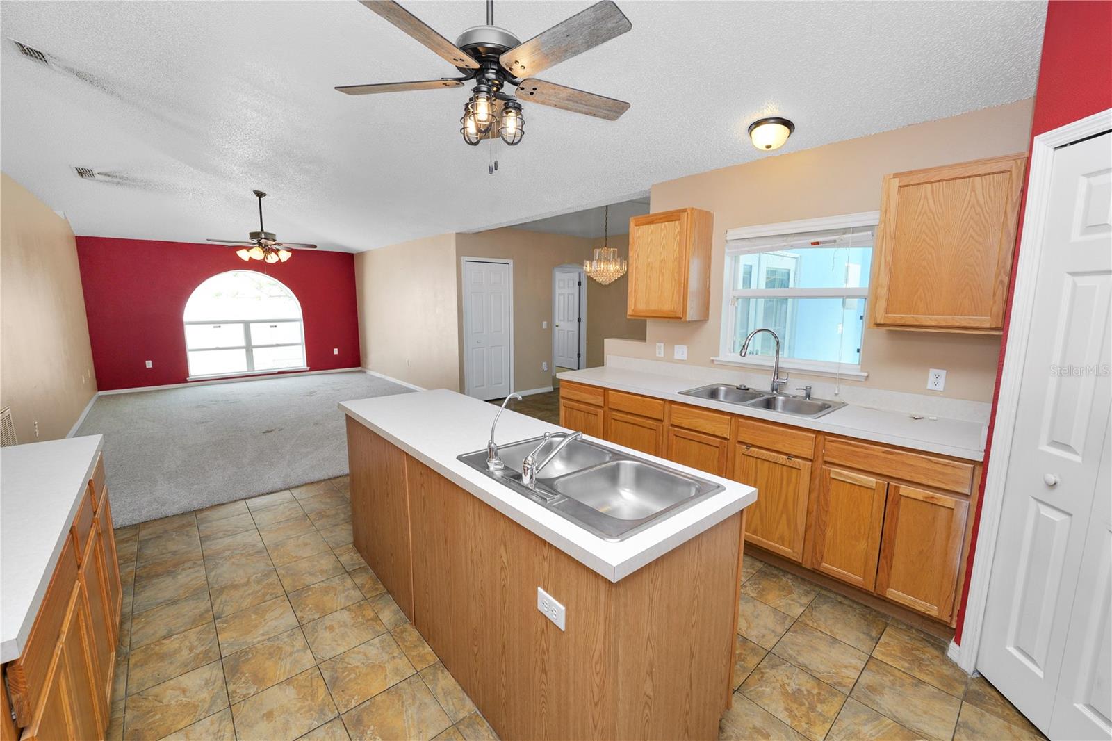 Image 5 of 42 For 5733 Oakwood Knoll Drive
