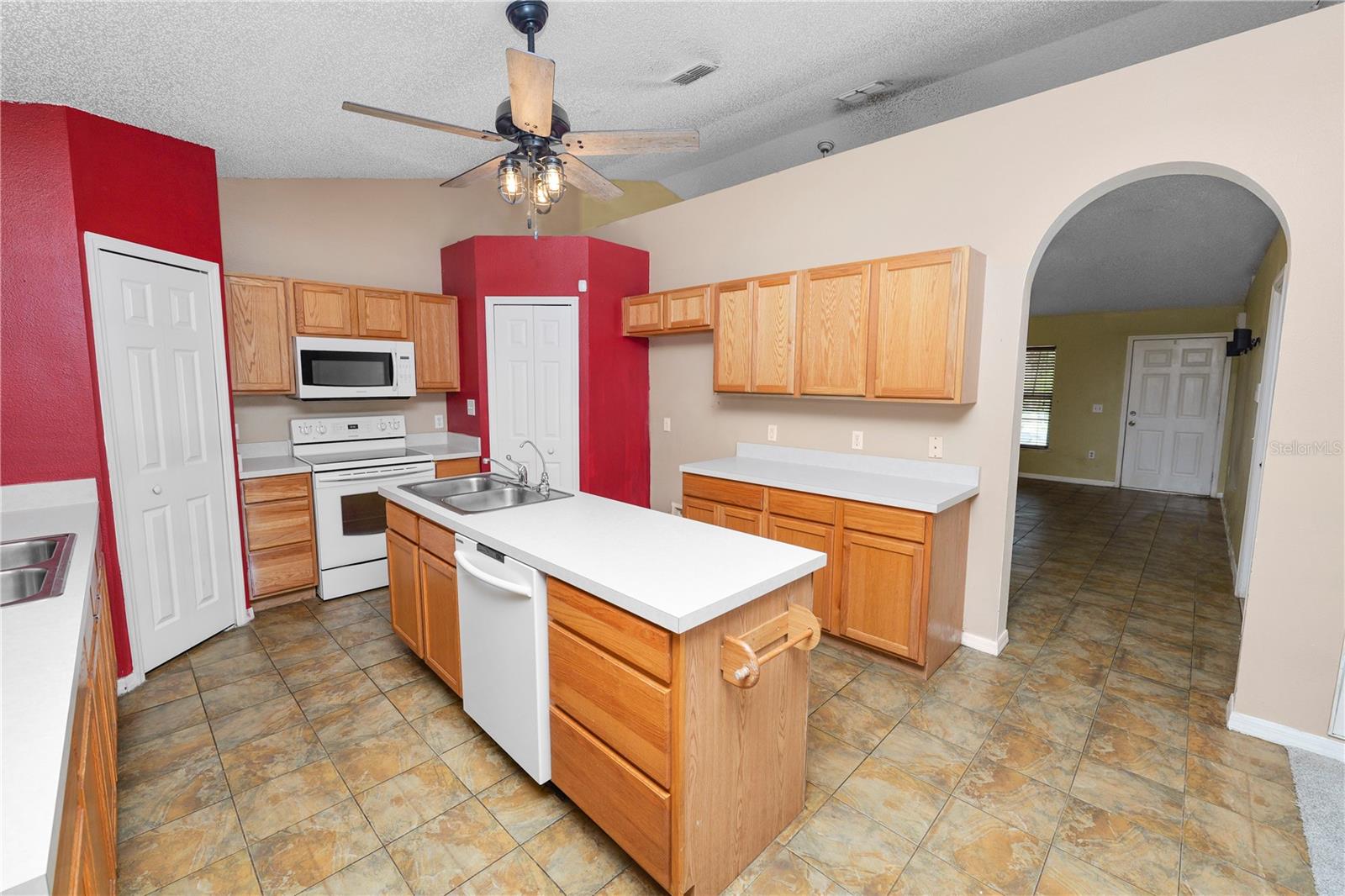 Image 7 of 42 For 5733 Oakwood Knoll Drive