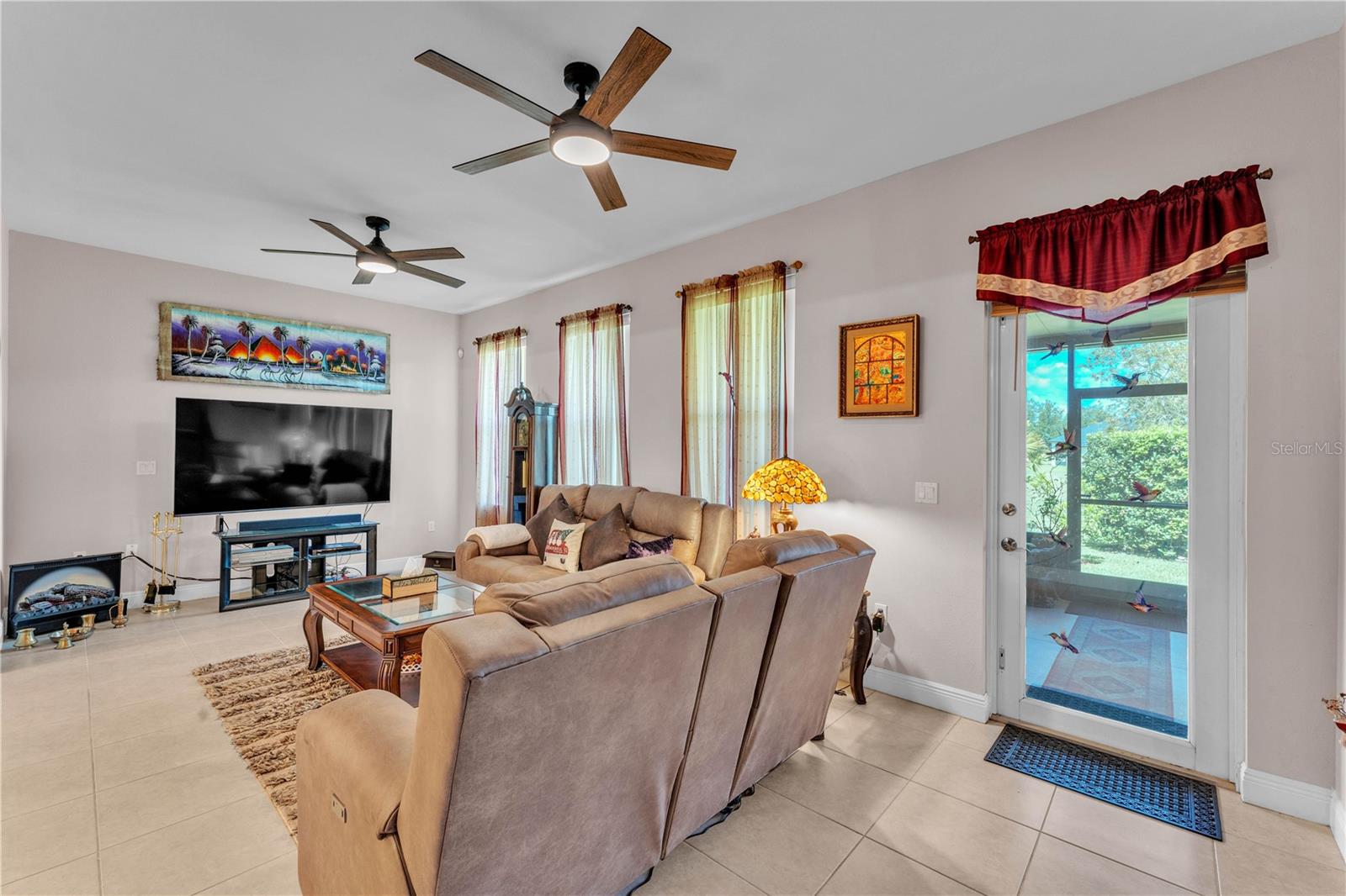 Image 12 of 43 For 5033 Sugar Bay Street