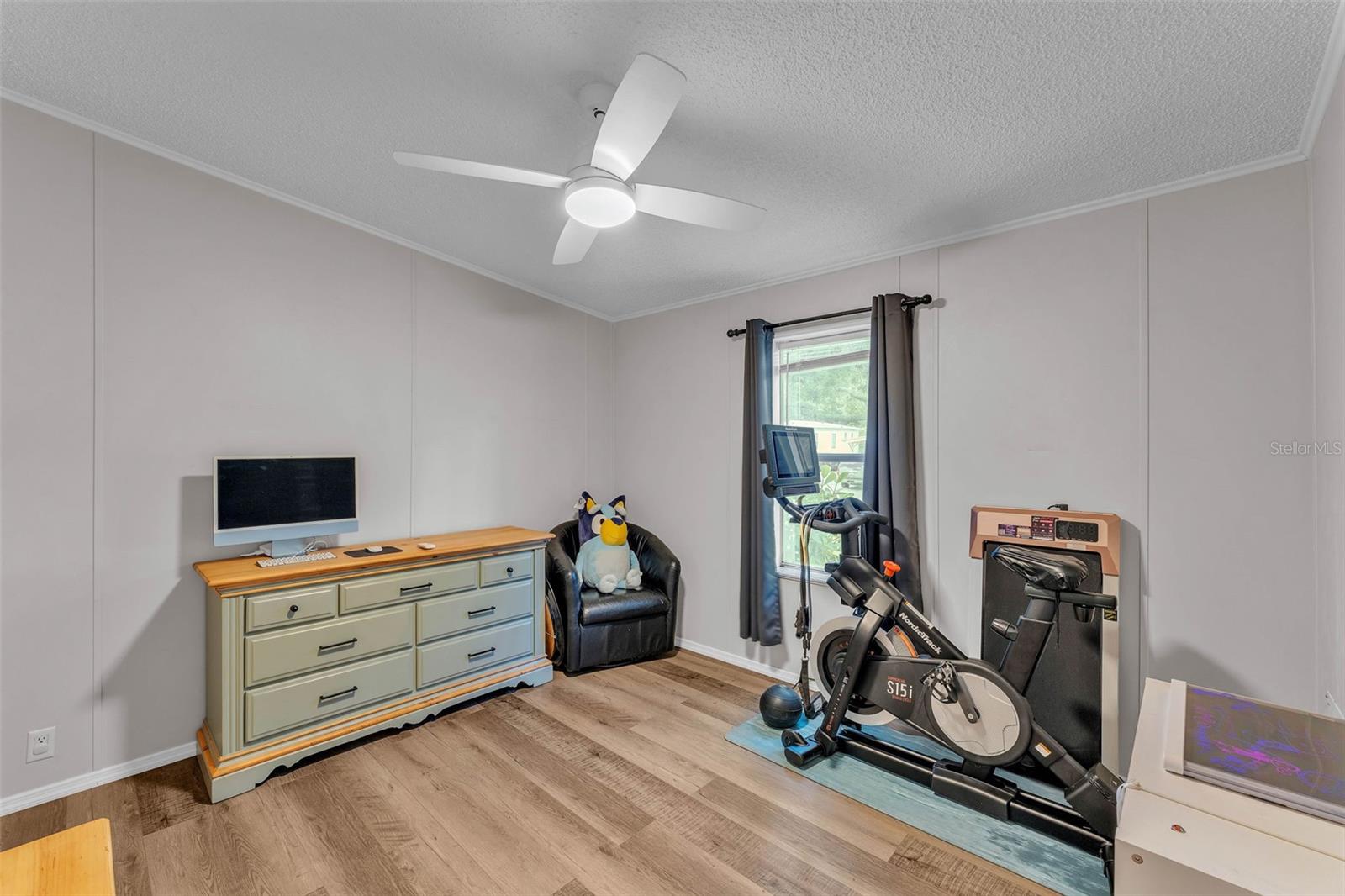 Image 24 of 41 For 3505 Sutton Hills Drive S