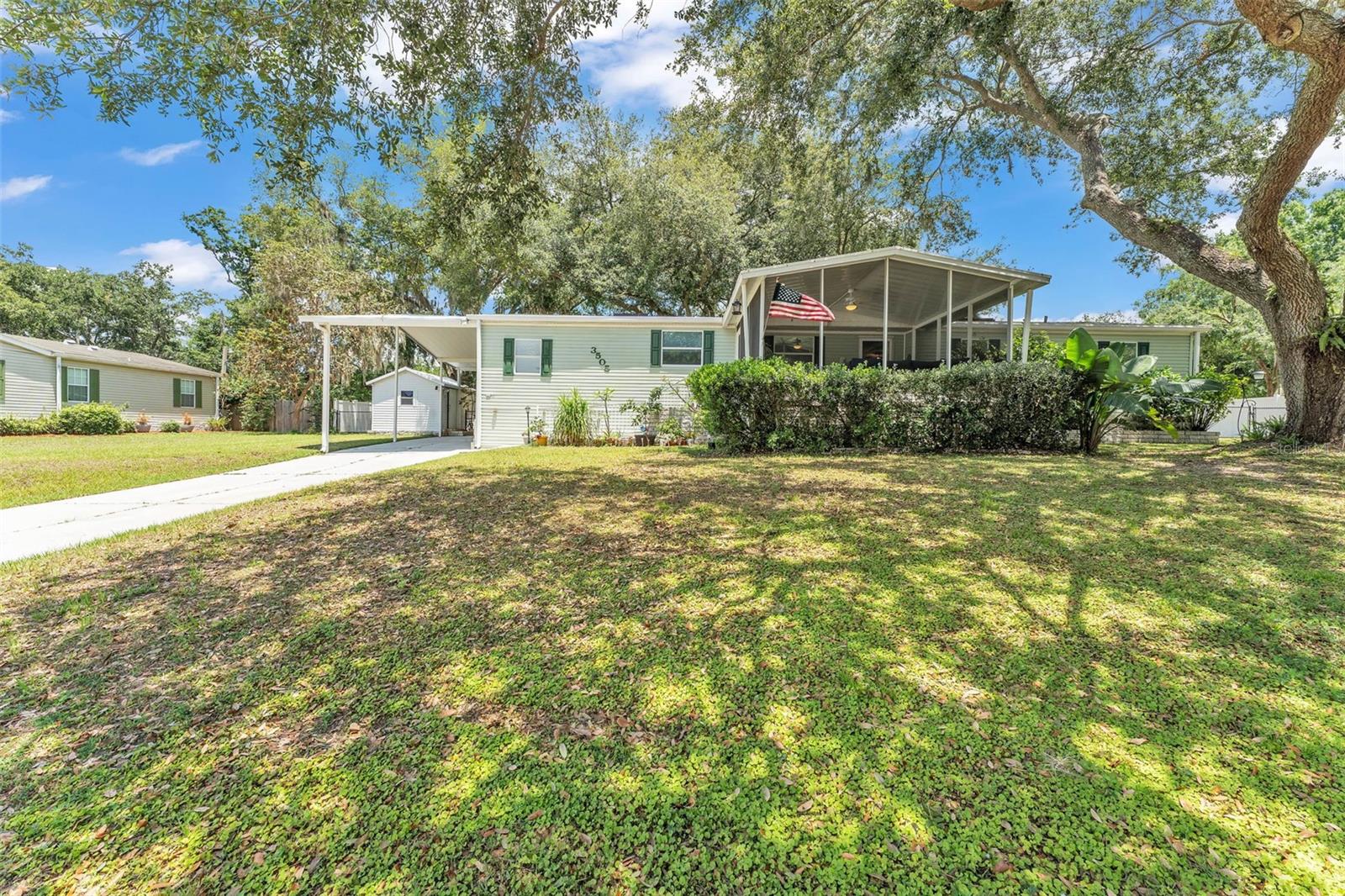 Image 32 of 41 For 3505 Sutton Hills Drive S