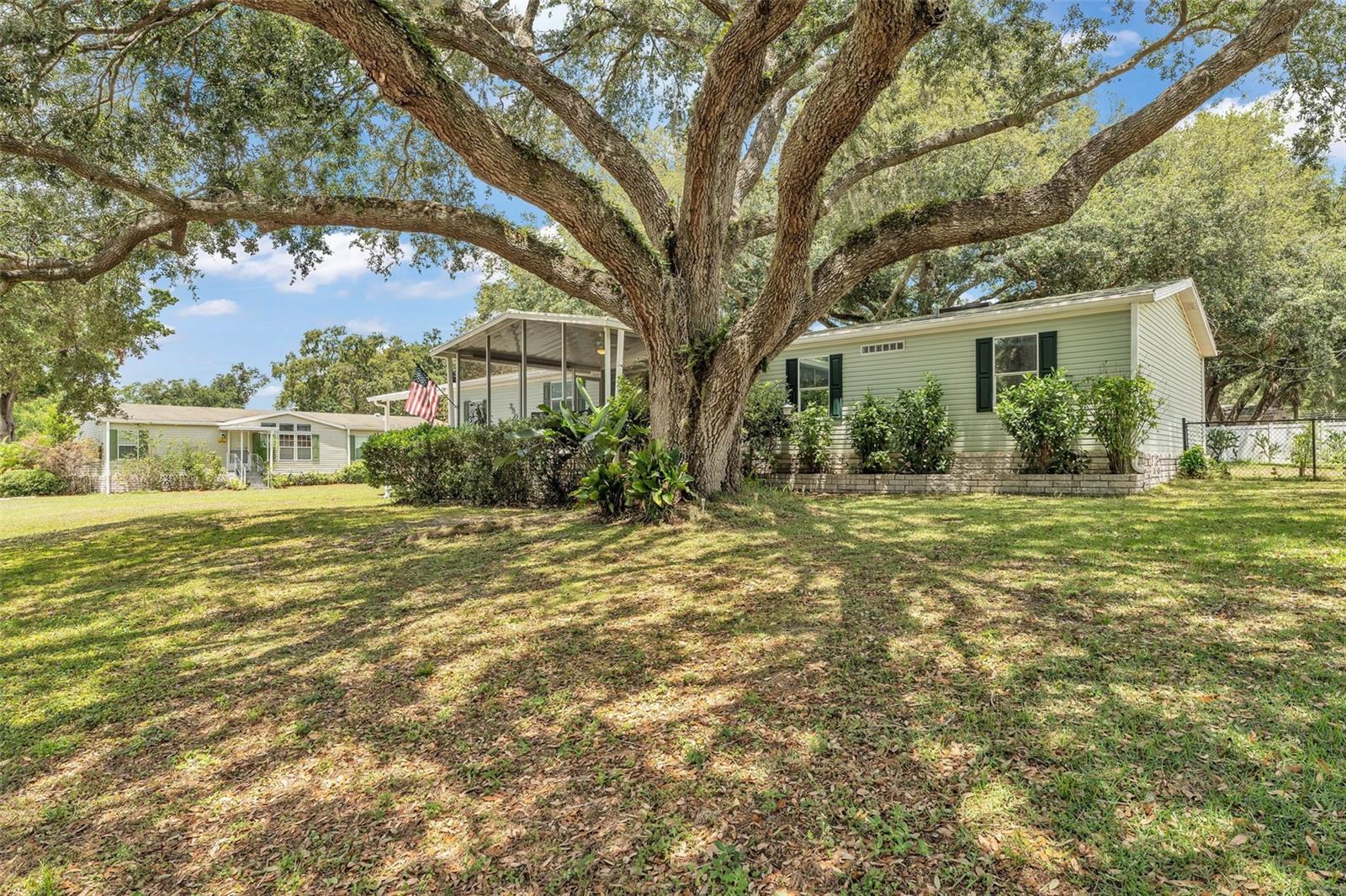 Image 33 of 41 For 3505 Sutton Hills Drive S
