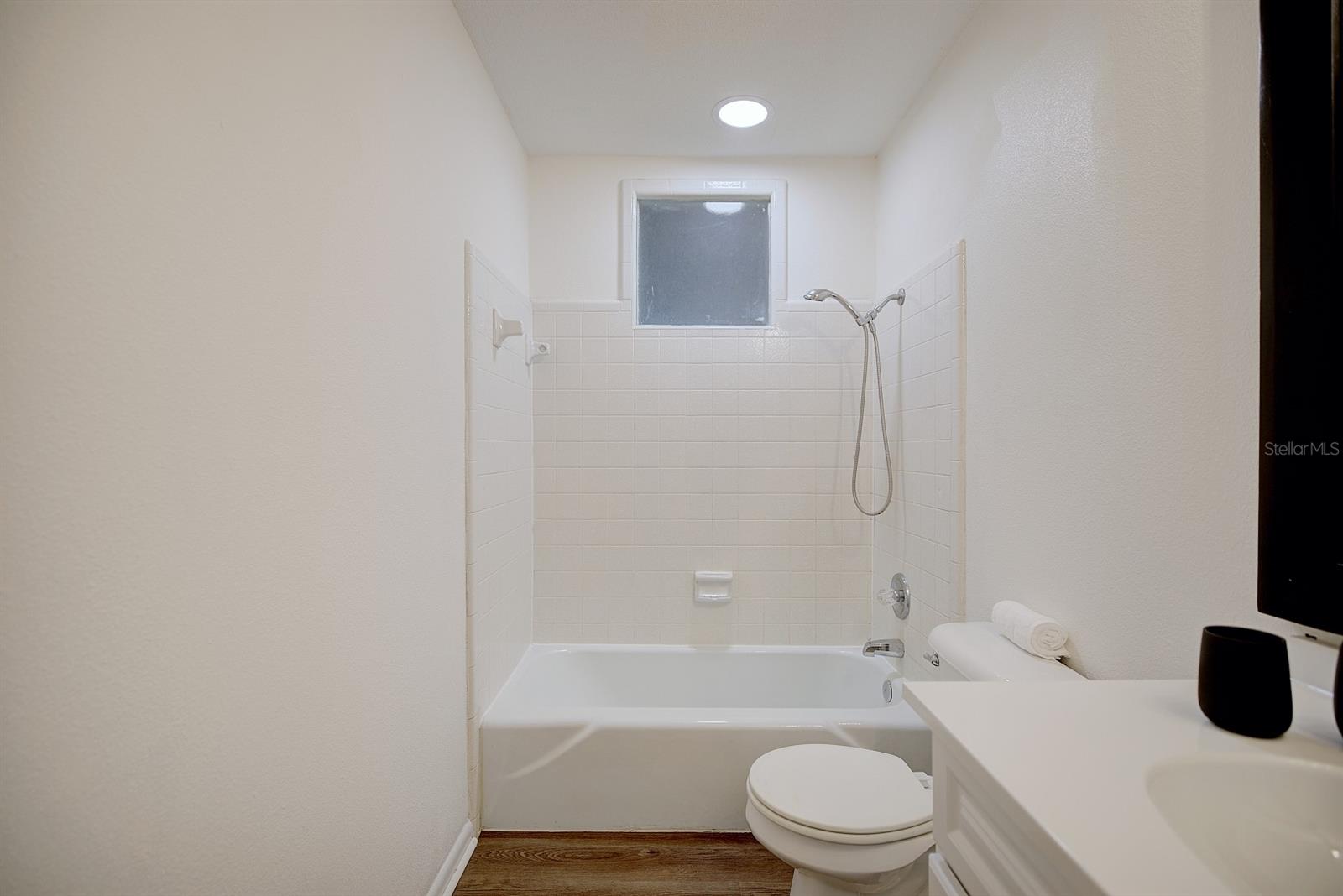 Image 19 of 20 For 1221 Melody Lane