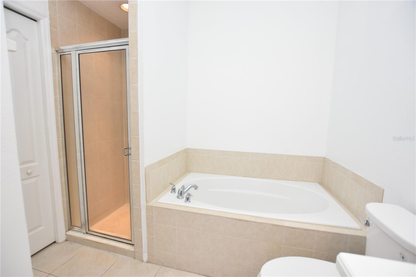Image 14 of 40 For 6352 Sedgeford Drive