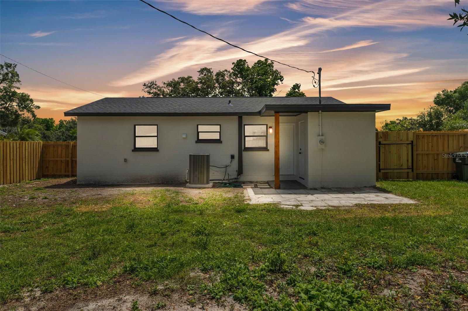 Image 14 of 15 For 1728 Bush Avenue