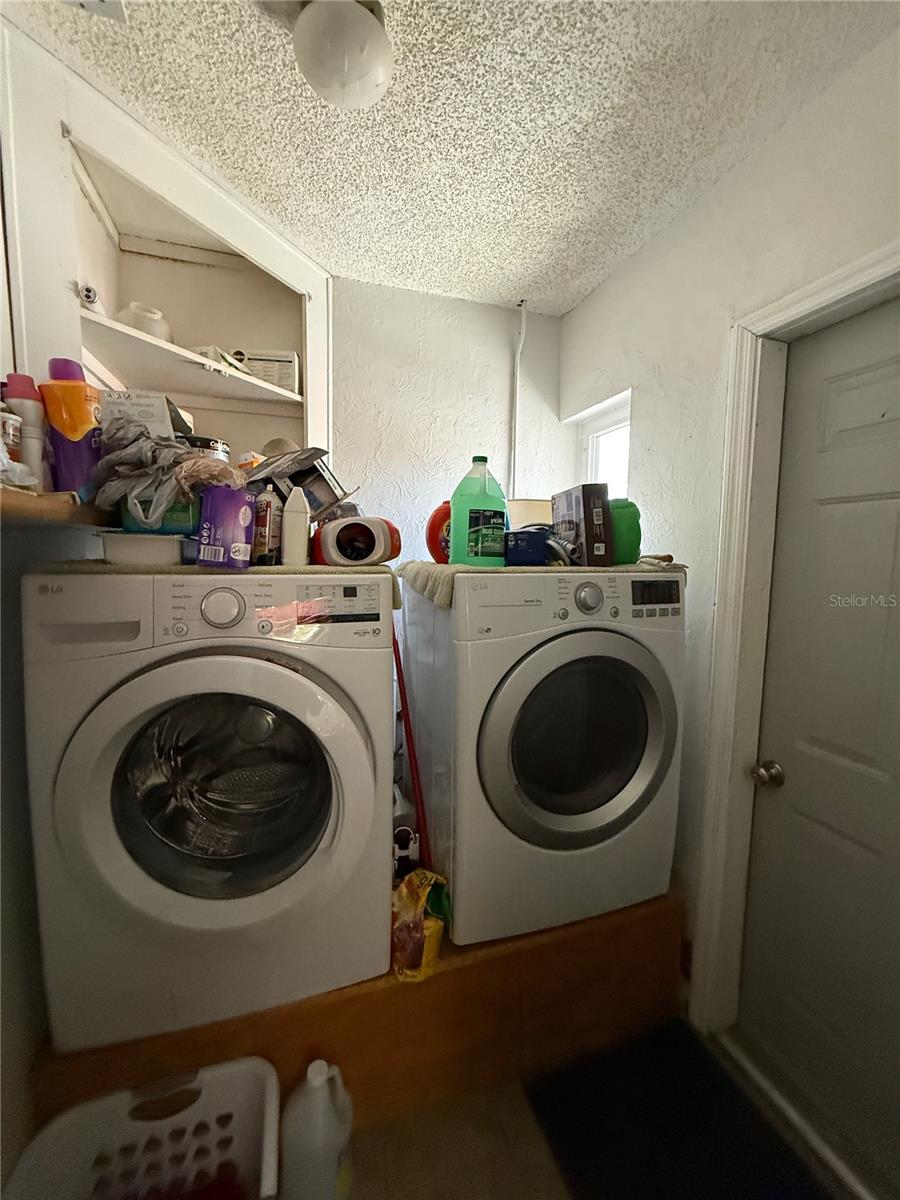 Image 5 of 23 For 1208 Lowry Avenue