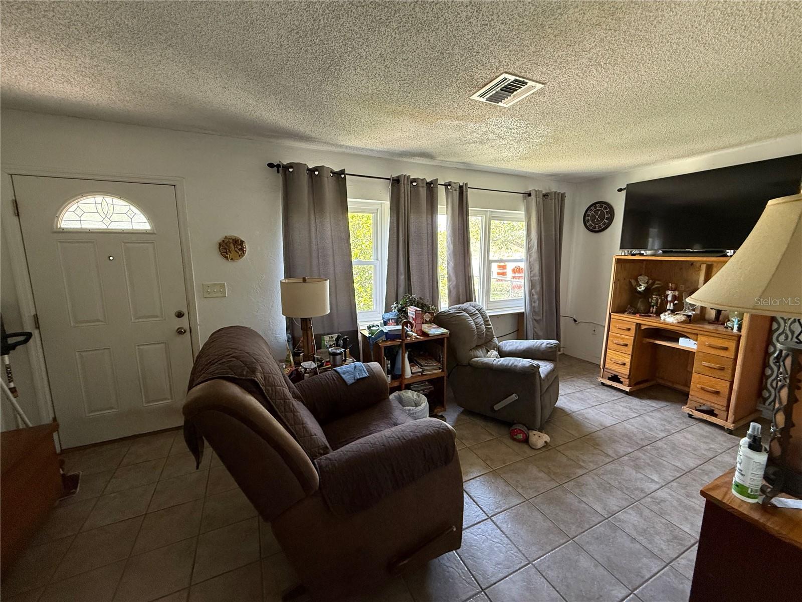 Image 6 of 23 For 1208 Lowry Avenue