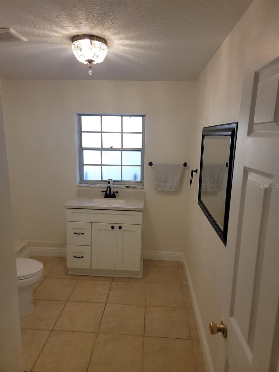 Image 25 of 35 For 5121 Shady Oak Drive S