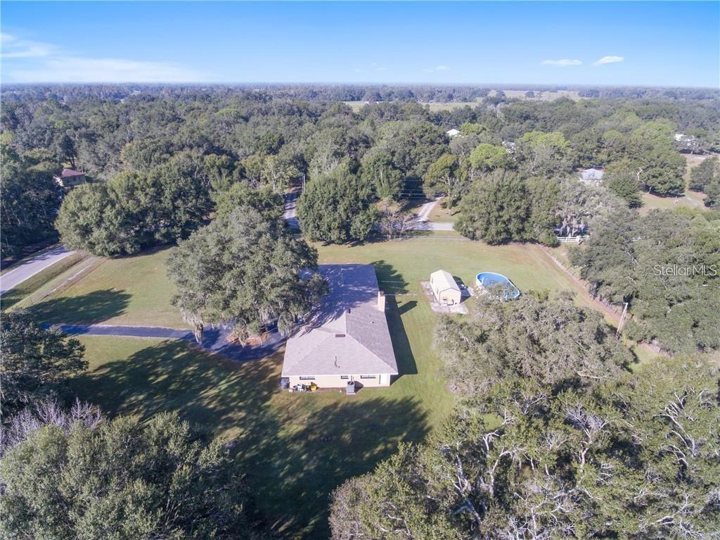 Image 28 of 35 For 5121 Shady Oak Drive S