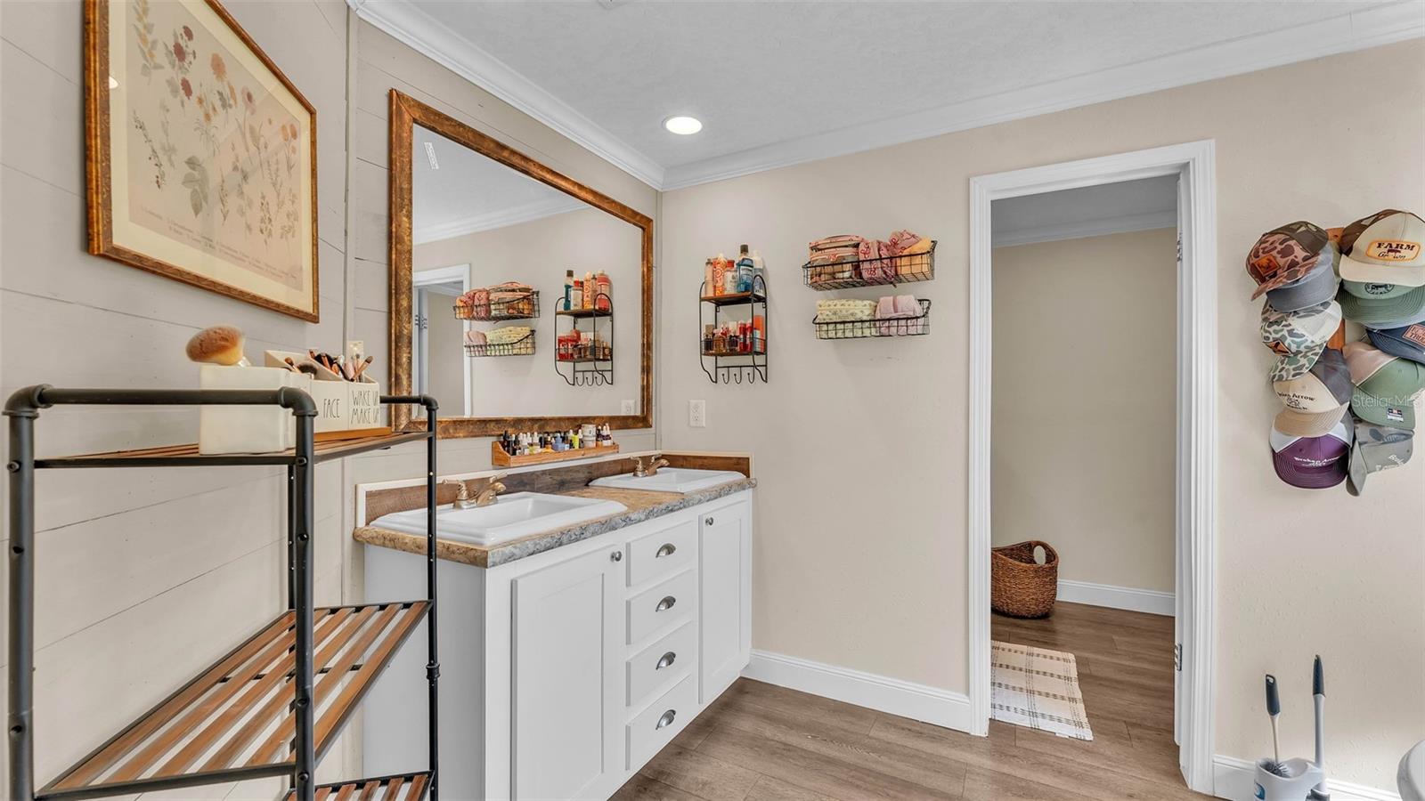 Image 76 of 99 For 3182 Indian Ridge Place