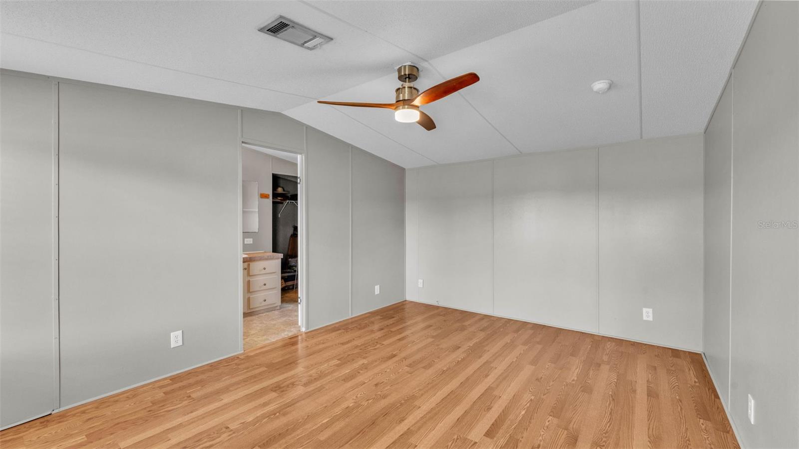 Image 90 of 99 For 3182 Indian Ridge Place