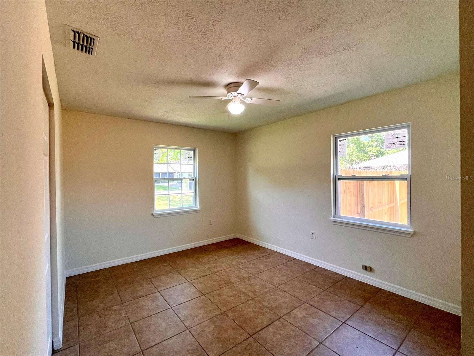 Image 14 of 38 For 2323 Ridgeview Drive