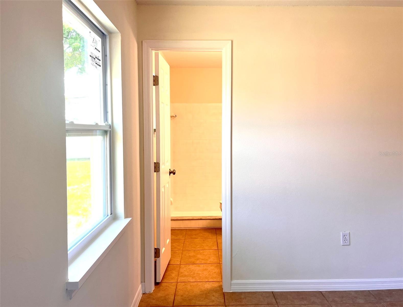 Image 21 of 38 For 2323 Ridgeview Drive