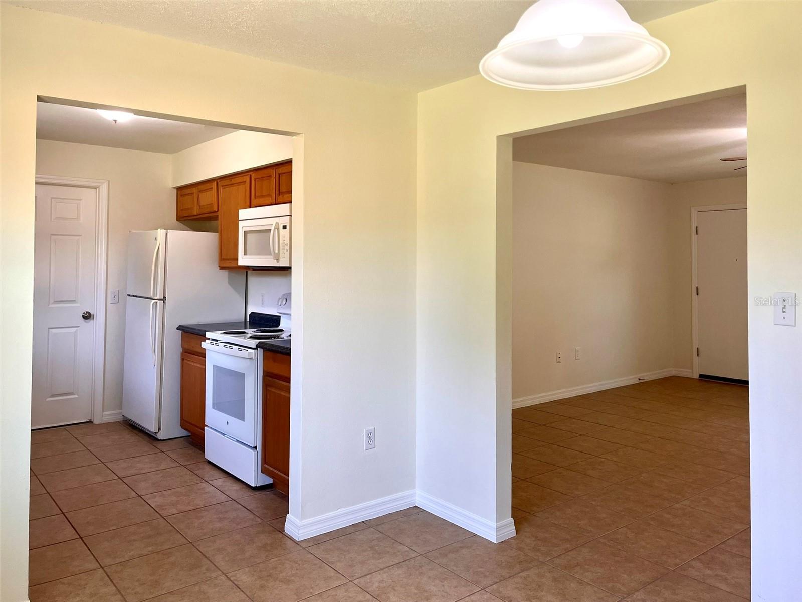 Image 23 of 38 For 2323 Ridgeview Drive