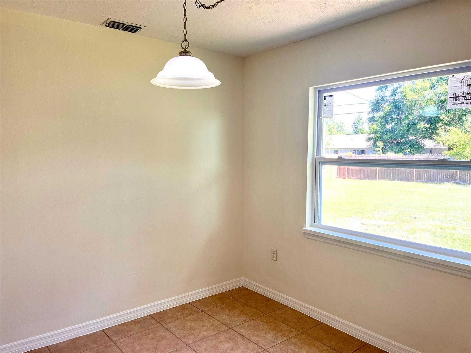 Image 24 of 38 For 2323 Ridgeview Drive