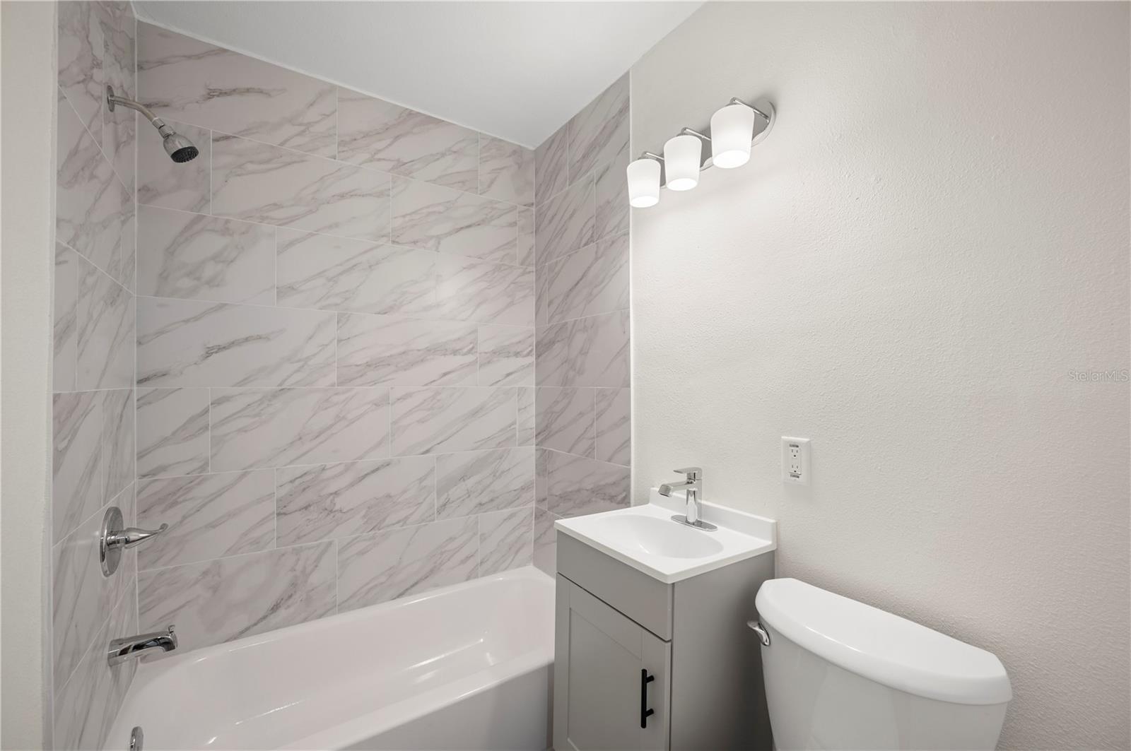 Image 18 of 26 For 6011 67th Avenue N