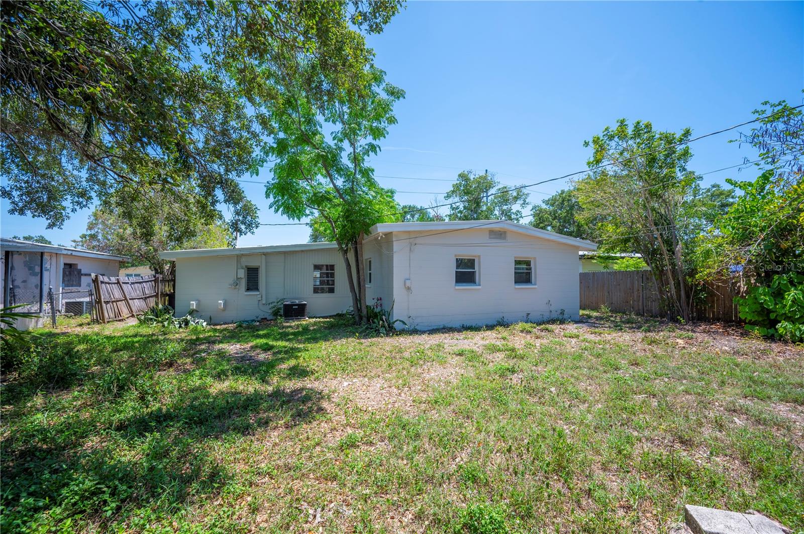 Image 23 of 26 For 6011 67th Avenue N