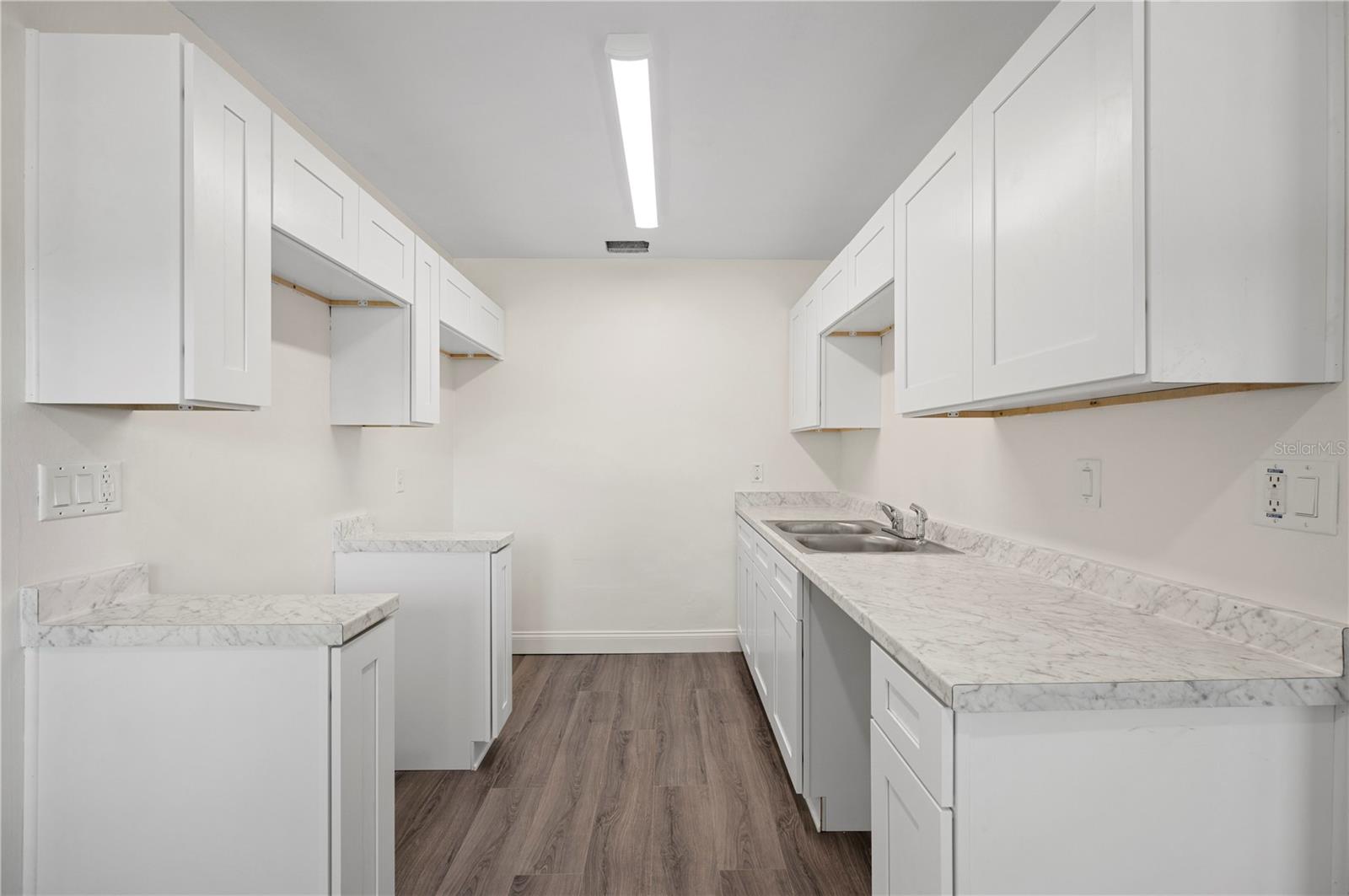 Image 4 of 26 For 6011 67th Avenue N