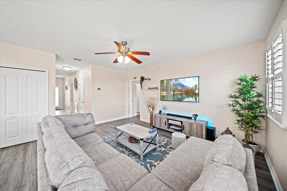 Image 4 of 36 For 5793 Dornich Drive