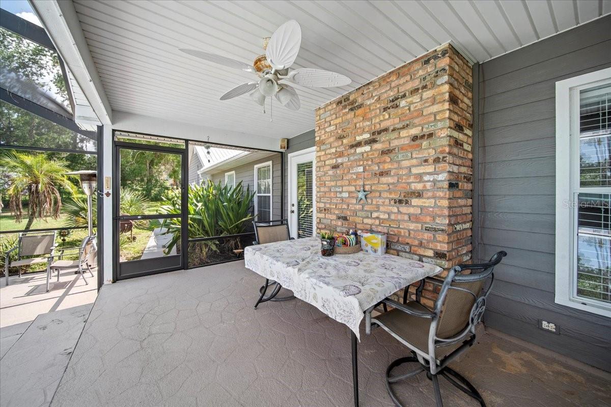 Listing photo id 9 for 9912 Pine Leaf Lane