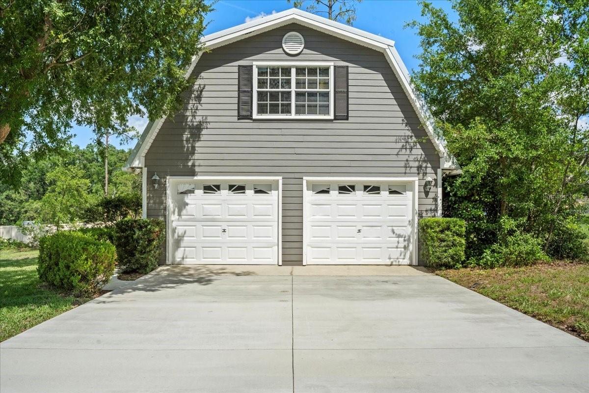 Listing photo id 16 for 9912 Pine Leaf Lane