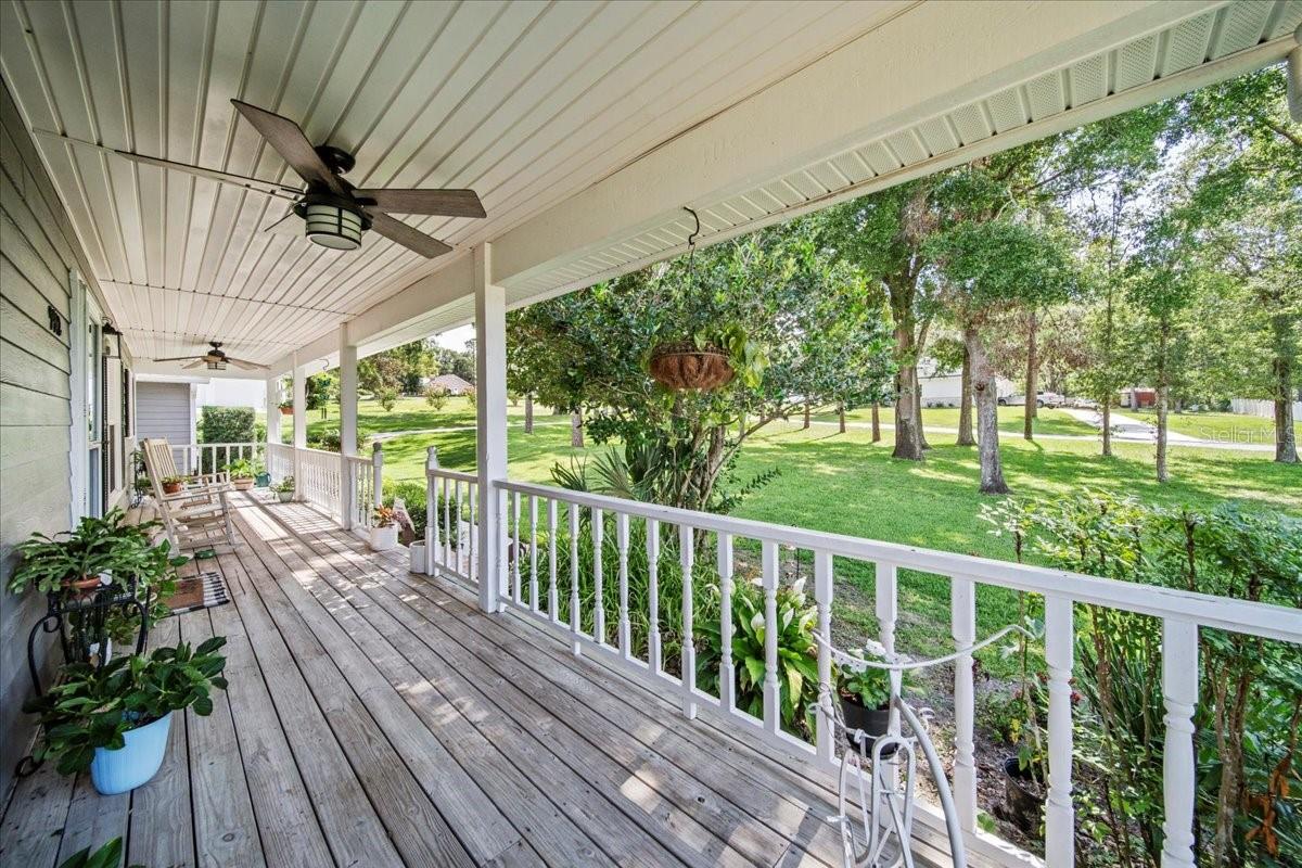 Listing photo id 7 for 9912 Pine Leaf Lane