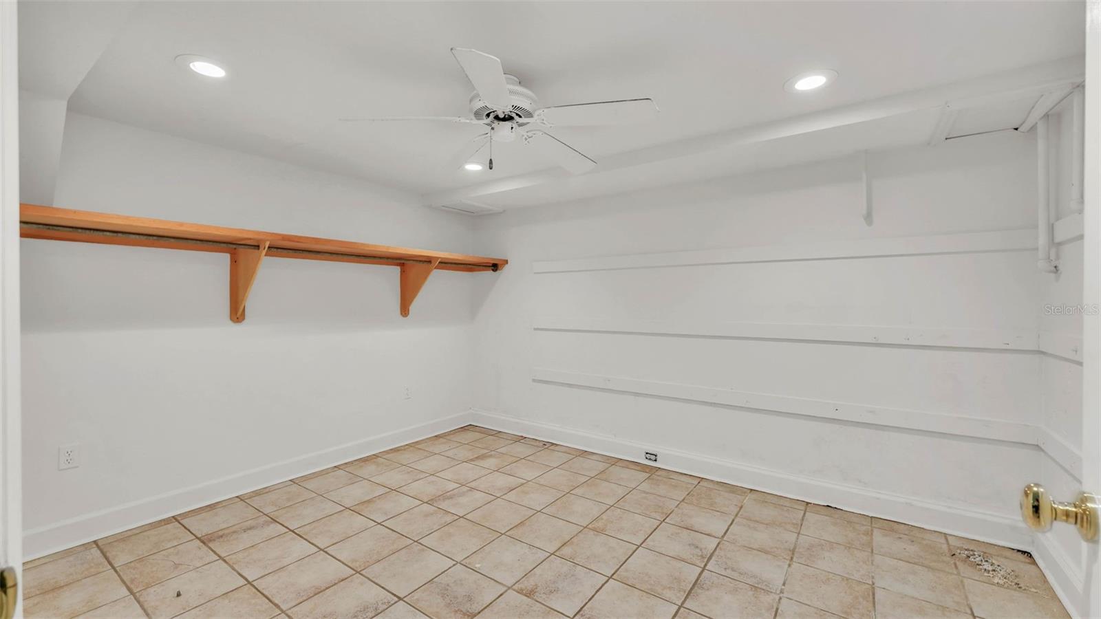 Image 60 of 99 For 323 Belvedere Street