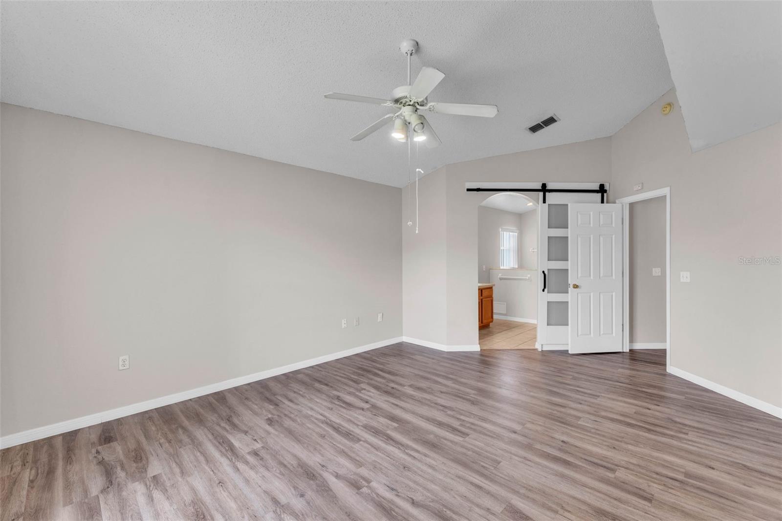 Image 13 of 36 For 420 Sir Phillips Drive