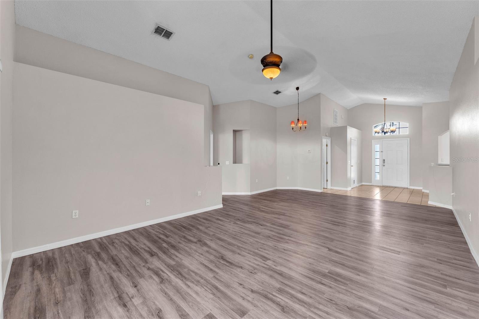 Image 6 of 36 For 420 Sir Phillips Drive