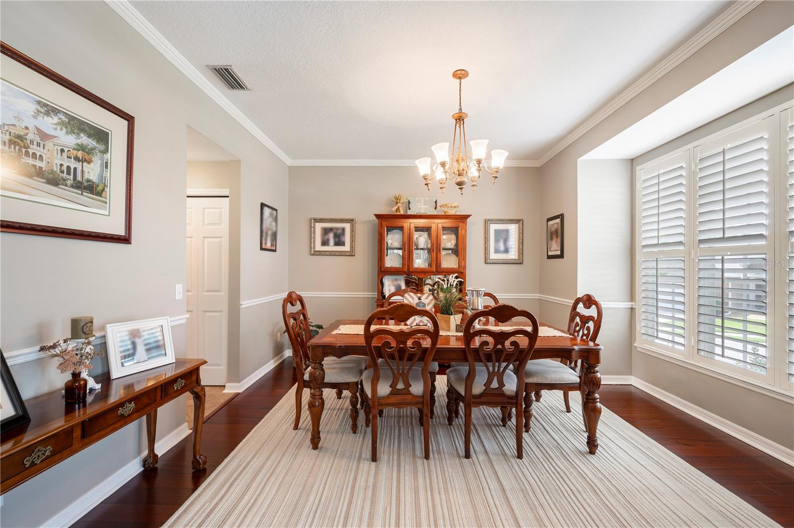Image 19 of 56 For 5425 Charlin Avenue