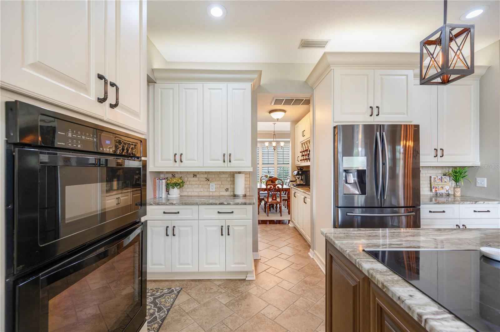Image 6 of 56 For 5425 Charlin Avenue