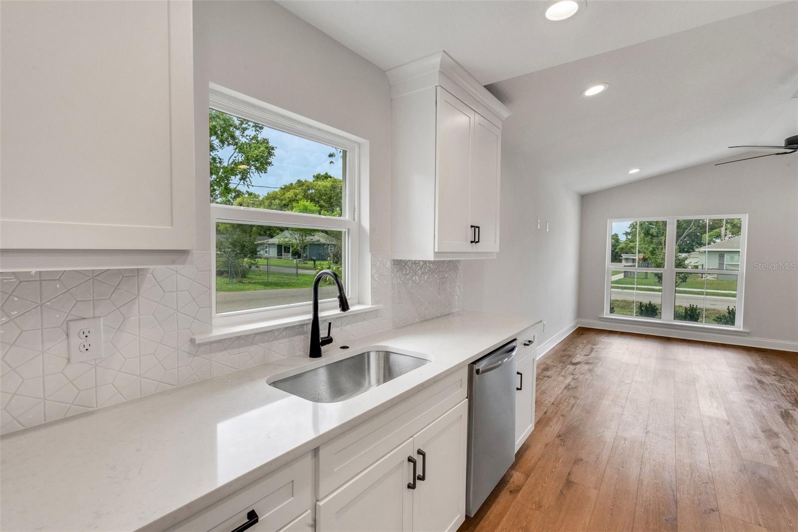 Image 10 of 31 For 1242 Dorothy Street