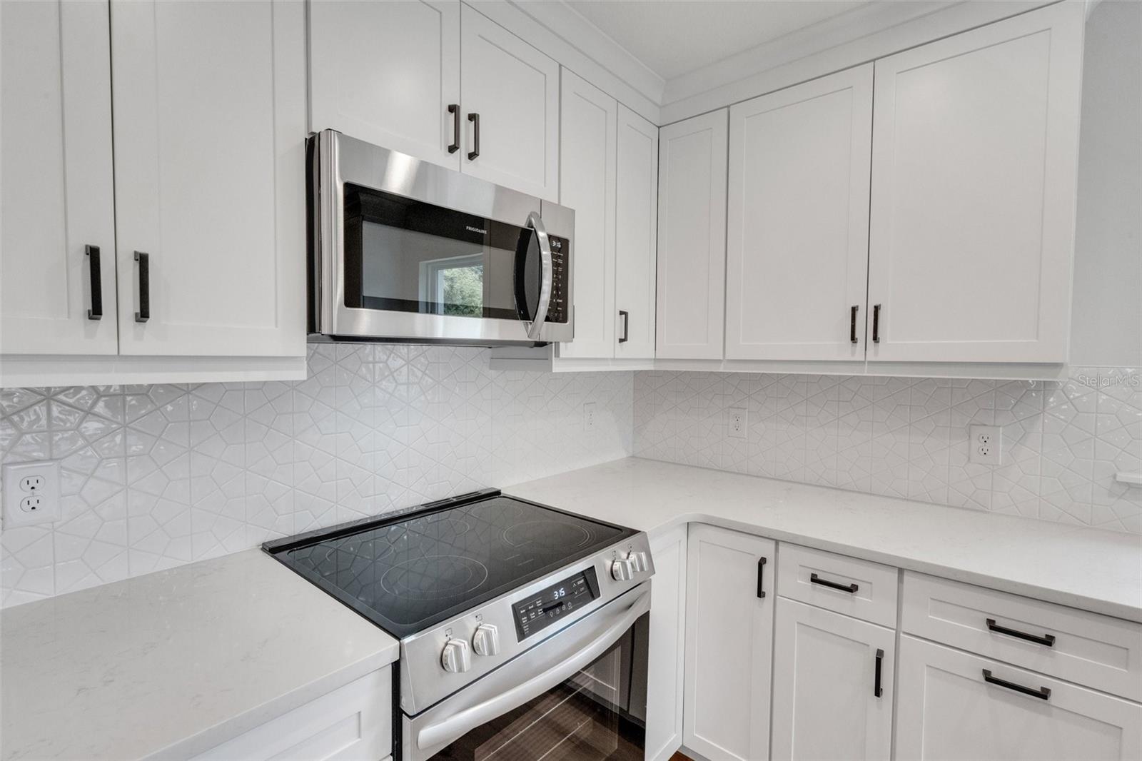 Image 11 of 31 For 1242 Dorothy Street