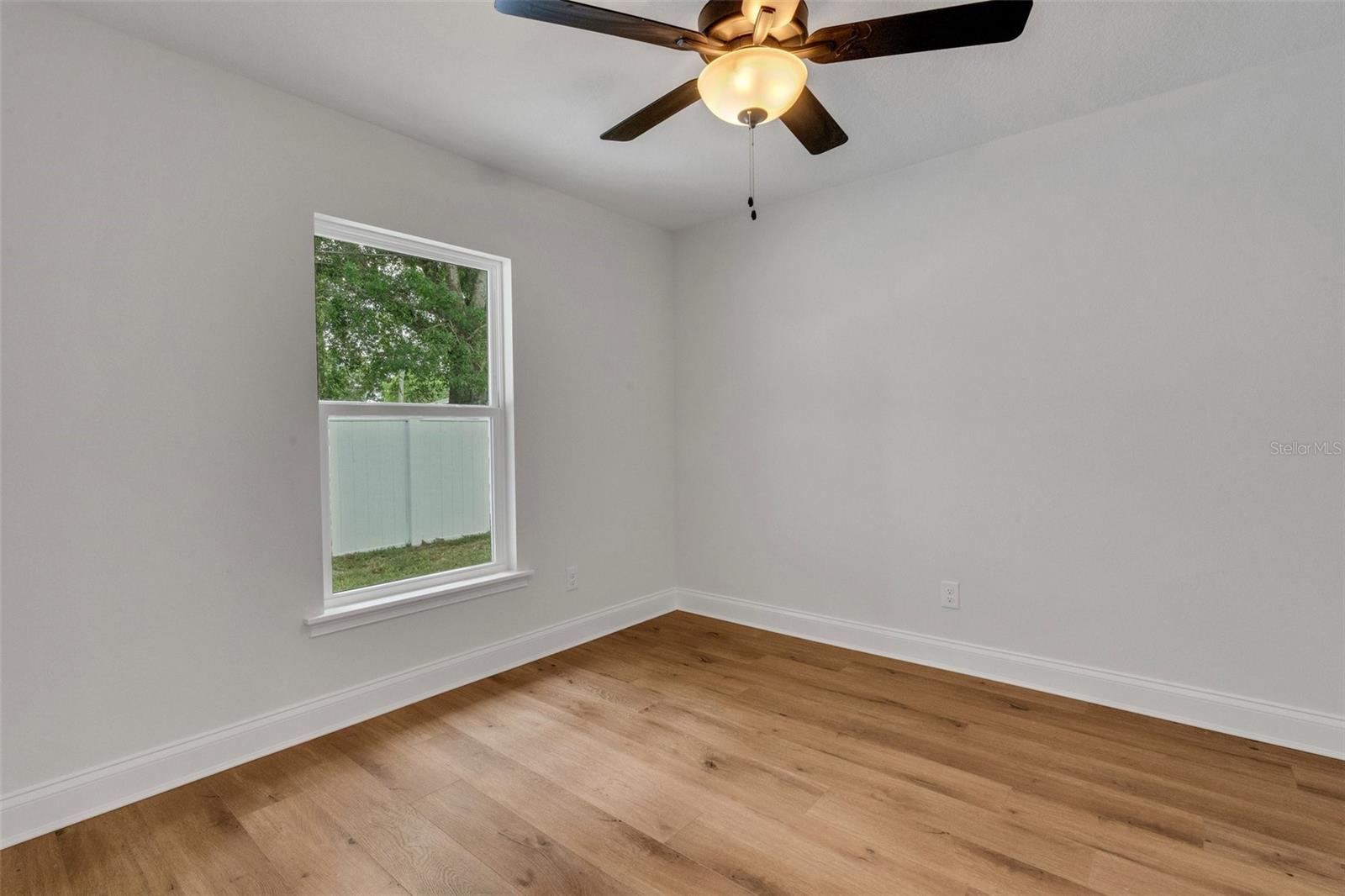 Image 19 of 31 For 1242 Dorothy Street