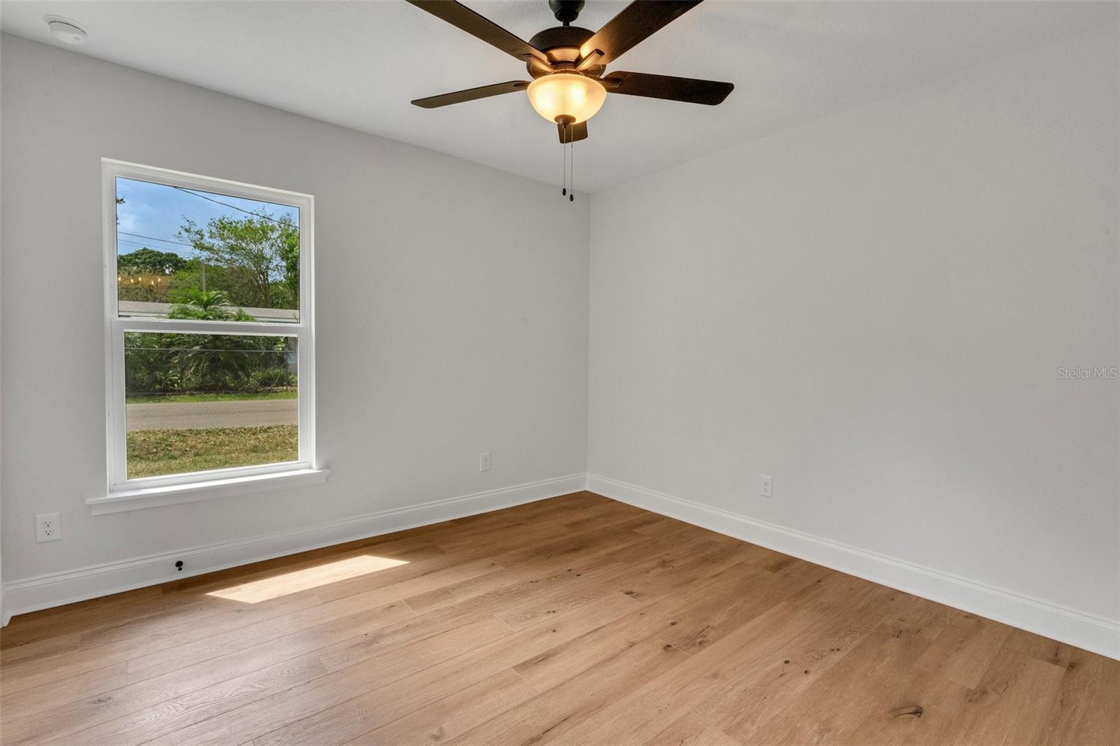 Image 17 of 31 For 1246 Dorothy Street